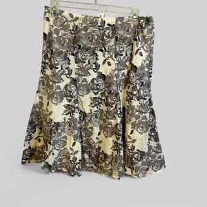 White House Black Market NEW flared floral print midi skirt size Small cotton
